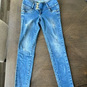 Blue Women's Skinny booty lift Jeans